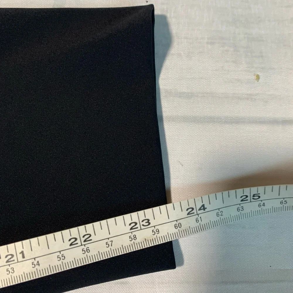Zyia black leggings. Crop. Size 12. - Picture 11 of 12